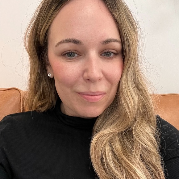 Meet your Posher, Jenna - Picture 1 of 1